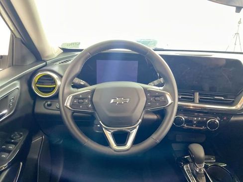 Used 2025 Chevrolet Trax ACTIV w/ Driver Confidence Package FWD image 34