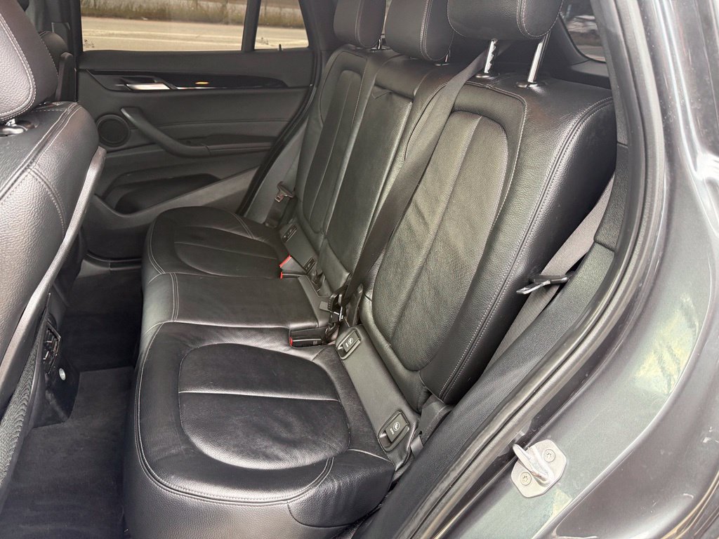 Used 2018 BMW X1 xDrive28i AWD/4WD image 21