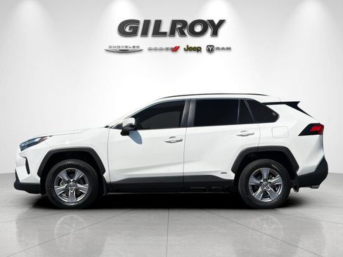 Used 2025 Toyota RAV4 LE AWD/4WD image 7