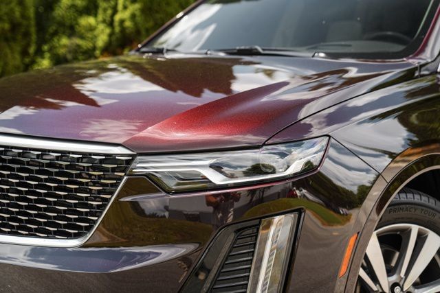 Used 2020 Cadillac XT6 Premium Luxury AWD/4WD image 4