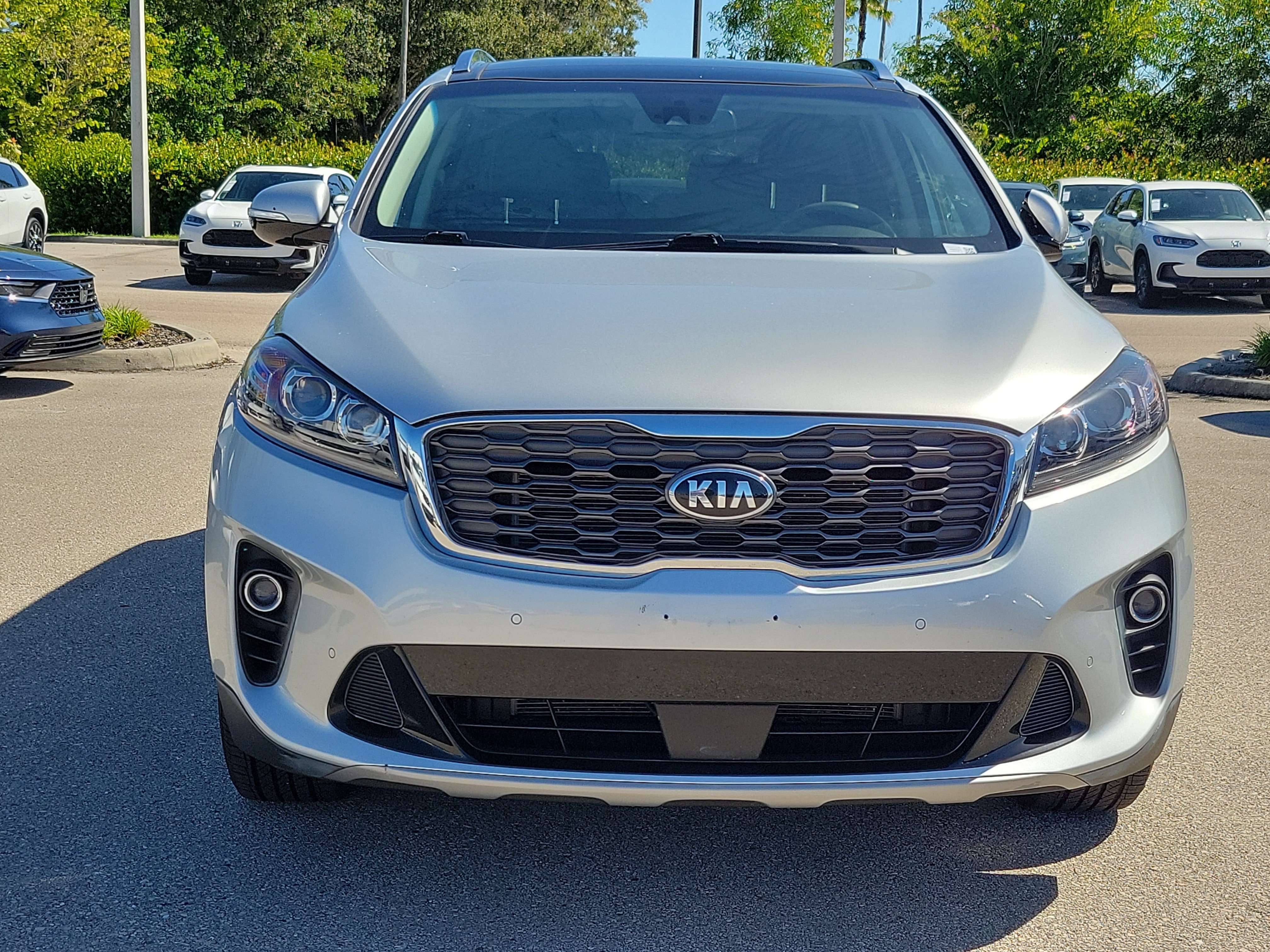 Used 2019 Kia Sorento EX w/ EX Touring Package FWD image 2