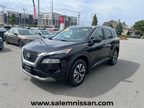 Certified 2023 Nissan Rogue SV w/ SV Premium B Package AWD/4WD image 3