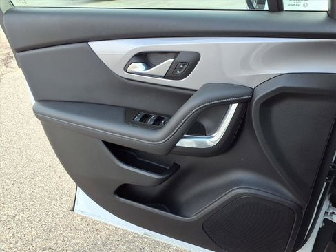 Used 2023 Chevrolet Blazer LT w/ Driver Confidence Package image 21