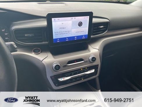 Used 2022 Ford Explorer XLT w/ Equipment Group 202A image 12