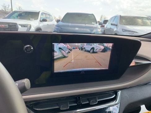 New 2026 Buick Envista Avenir image 22