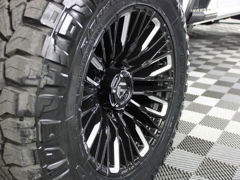 Used 2023 Chevrolet Silverado 2500 LT image 13