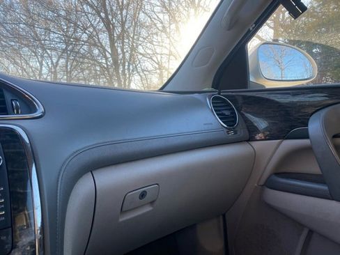 Used 2014 Buick Enclave Leather image 20