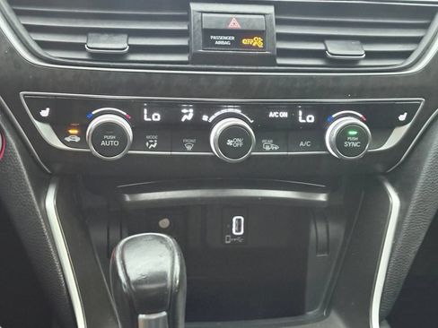 Used 2018 Honda Accord EX-L image 11
