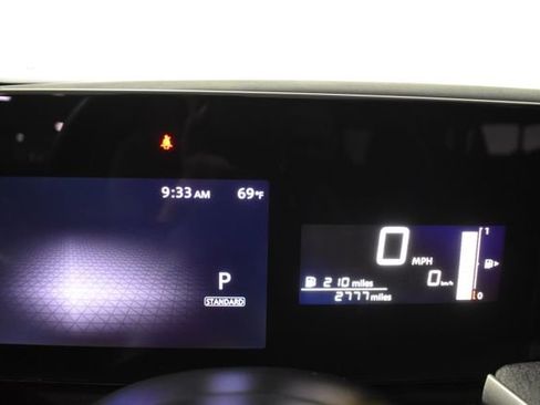 Certified 2025 Nissan Kicks SV w/ SV Premium Package AWD/4WD image 23