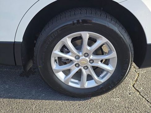 Used 2021 Chevrolet Equinox LT w/ LPO, Cargo Package image 29