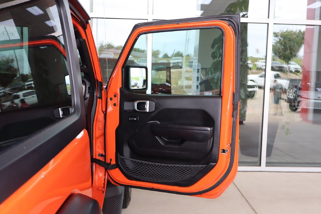 Used 2020 Jeep Wrangler Sport AWD/4WD image 35