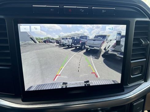 Used 2022 Ford F150 Lariat image 23