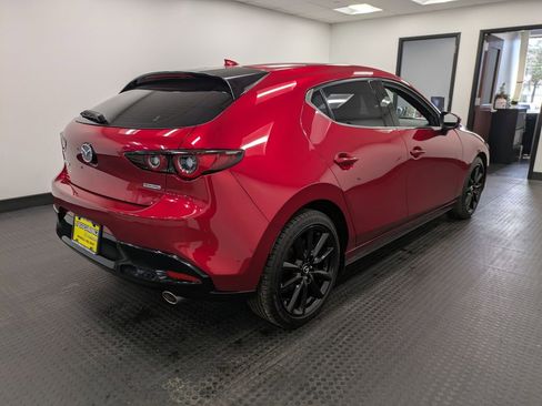 Used 2022 MAZDA MAZDA3 s image 4