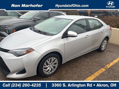 Used 2017 Toyota Corolla LE image 1