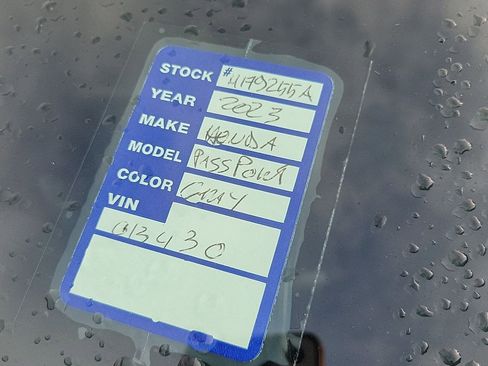 Used 2021 Toyota Venza LE image 37