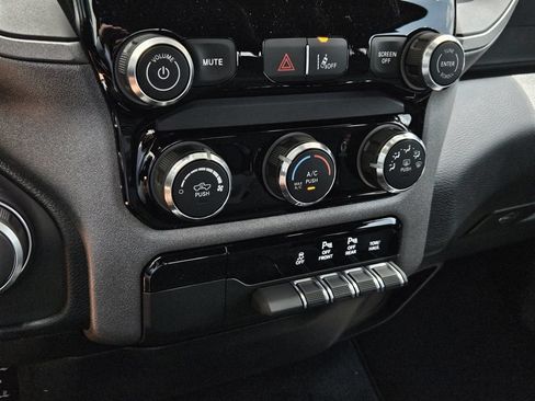 New 2026 RAM 1500 Express RWD image 19