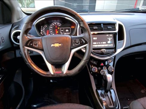 Used 2017 Chevrolet Sonic LT w/ Convenience Package image 5