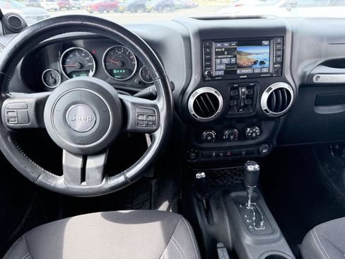 Used 2013 Jeep Wrangler Unlimited Sahara w/ Trailer Tow Group AWD/4WD image 14