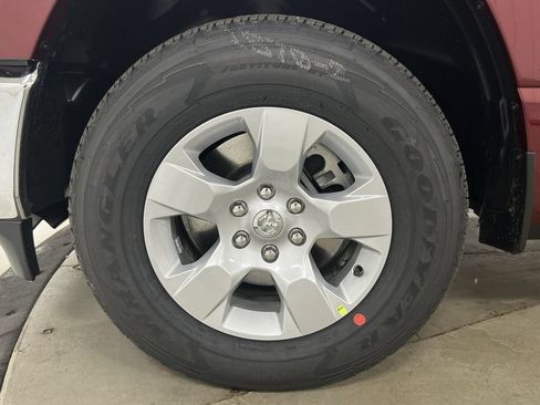 Used 2023 RAM 1500 Big Horn AWD/4WD image 24