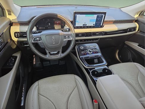 Used 2022 Lincoln Nautilus Reserve FWD image 10