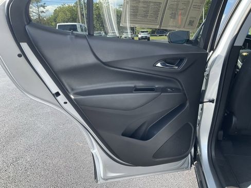 Used 2022 Chevrolet Equinox LT image 13