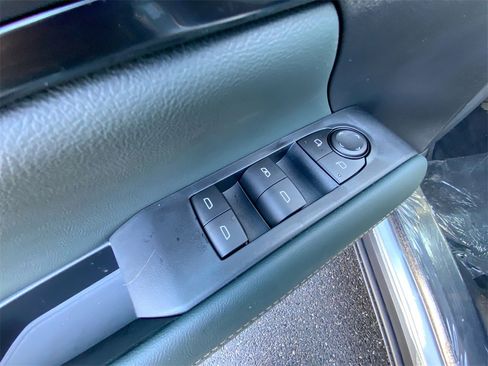 New 2026 GMC Terrain AT4 w/ LPO, Floor Liner Package image 21