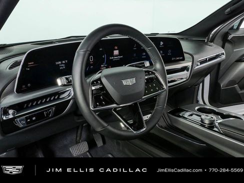 Used 2024 Cadillac Lyriq Sport AWD/4WD image 4