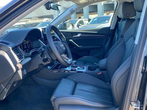 Used 2024 Audi Q5 e Premium Plus w/ Premium Plus Package image 14
