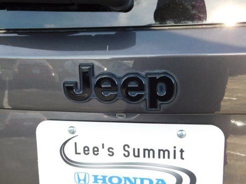 Used 2018 Jeep Renegade Altitude image 5