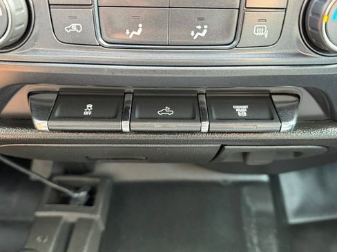 Used 2017 Chevrolet Silverado 2500 W/T w/ WT Fleet Convenience Package AWD/4WD image 21