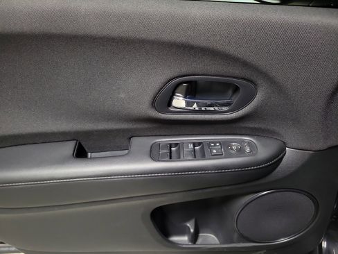Used 2022 Honda HR-V LX image 20