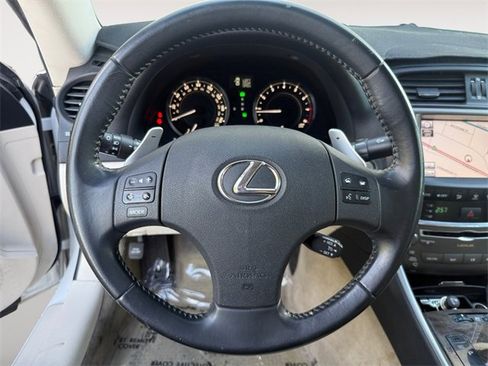 Used 2010 Lexus IS 250C image 16