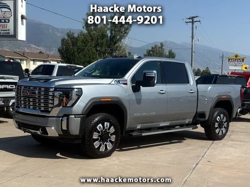 Used 2026 GMC Sierra 3500 Denali w/ Denali Reserve Package AWD/4WD image 1