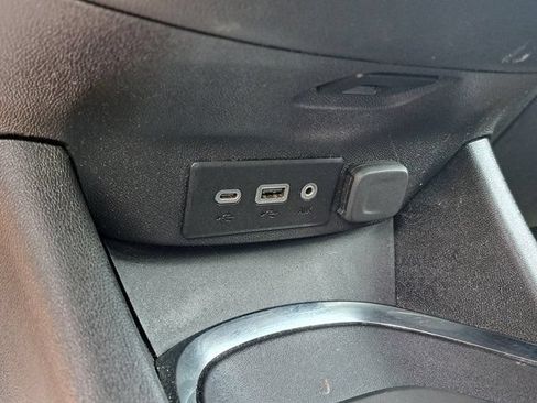 Used 2022 Chevrolet Malibu LT FWD image 19