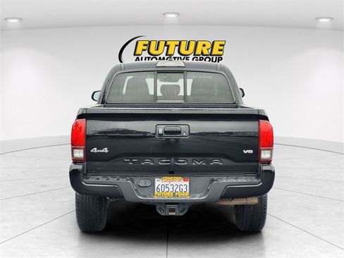 Used 2021 Toyota Tacoma 4x4 Double Cab image 6