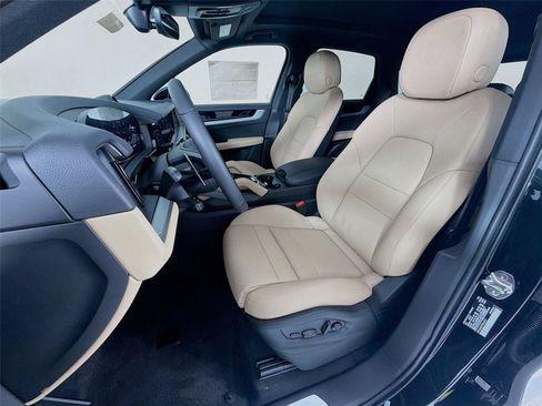 New 2026 Porsche Cayenne S AWD/4WD image 5