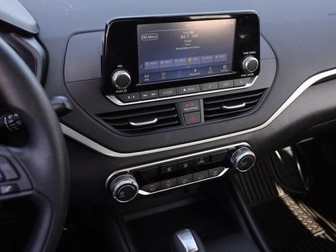 Certified 2024 Nissan Altima 2.5 S FWD image 14
