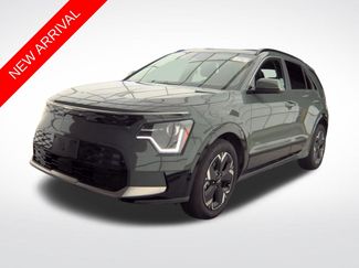 Used 2024 Kia Niro Wind FWD 360° Tour