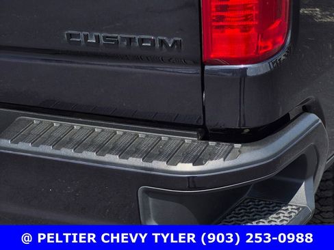 Used 2023 Chevrolet Silverado 1500 Custom w/ 2.7L Blackout Package AWD/4WD image 9