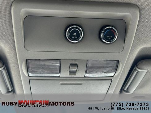 Used 2010 Nissan Pathfinder SE AWD/4WD image 19