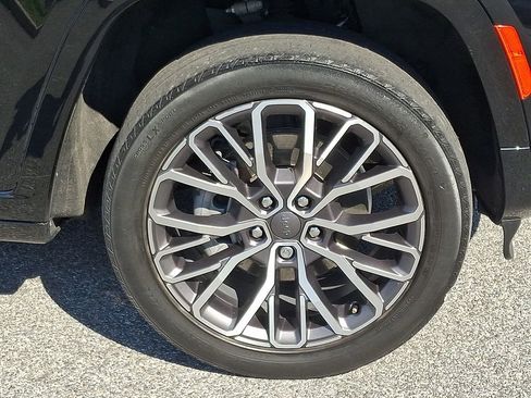 Used 2022 Jeep Grand Cherokee L Summit image 8