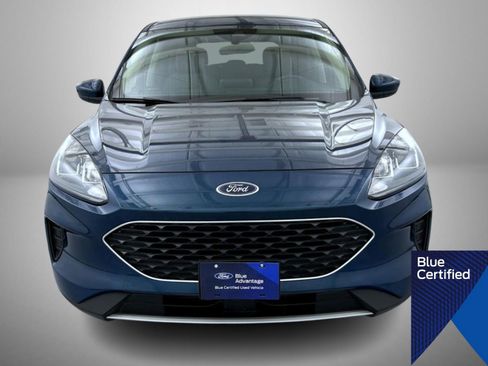 Certified 2020 Ford Escape SE image 2