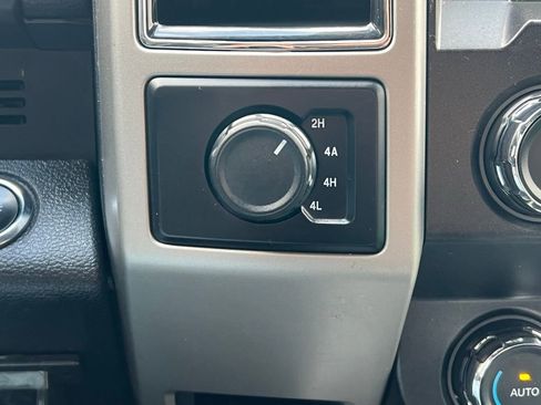 Used 2019 Ford F150 Lariat image 30