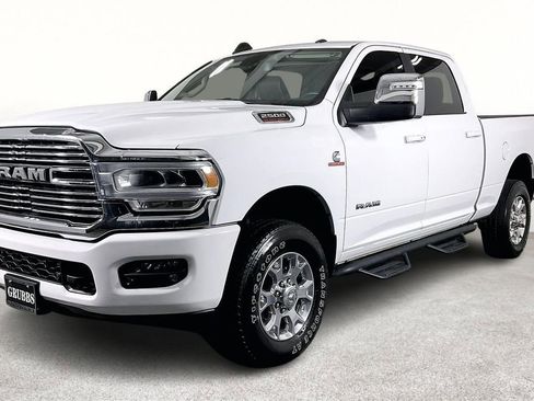 Used 2024 RAM 2500 Laramie image 15