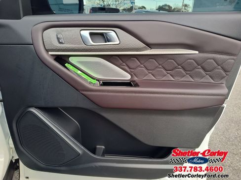 Used 2026 Ford Explorer Platinum w/ LUX Leather Package image 25