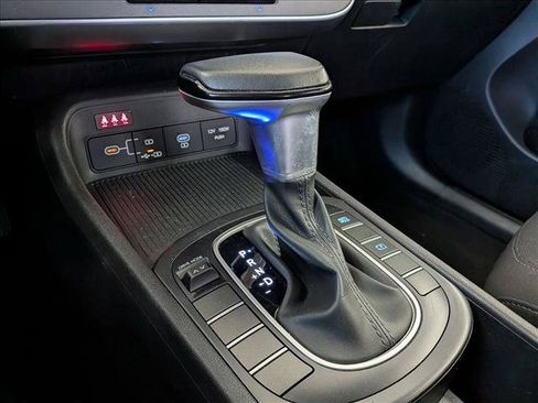 Used 2024 Hyundai Kona SEL FWD image 11