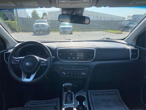 Used 2020 Kia Sportage LX image 17