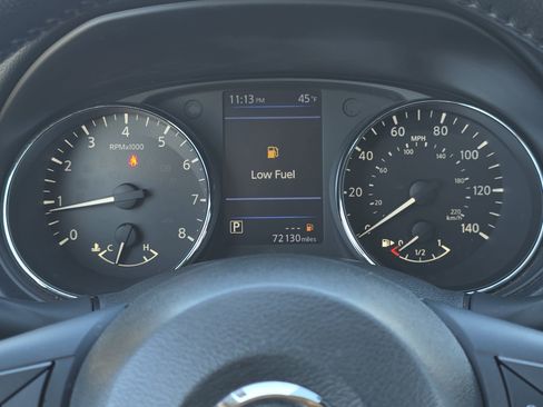 Used 2019 Nissan Rogue SV w/ Sun & Sound Touring Package image 19