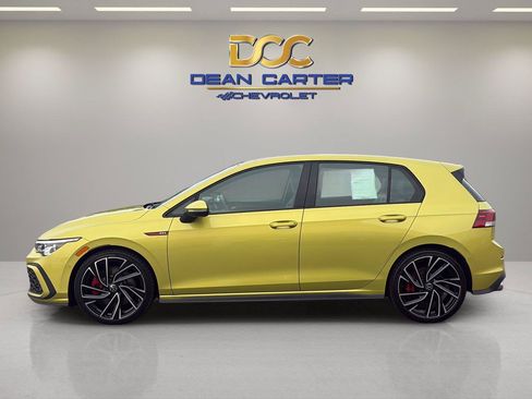 Used 2022 Volkswagen GTI Autobahn FWD image 2