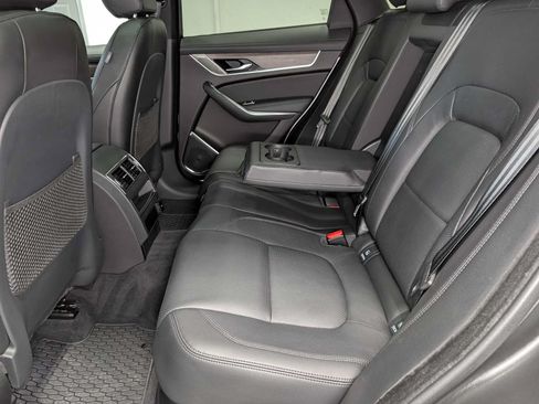 Used 2023 Jaguar F-PACE S AWD/4WD image 23